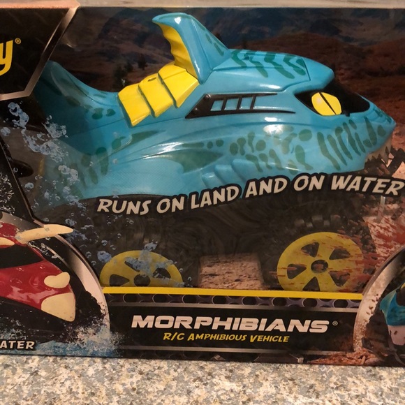 Morphibians — Remote Control Amphibious Vehicle toy. Very popular!! Great Gift!! - Picture 2 of 4